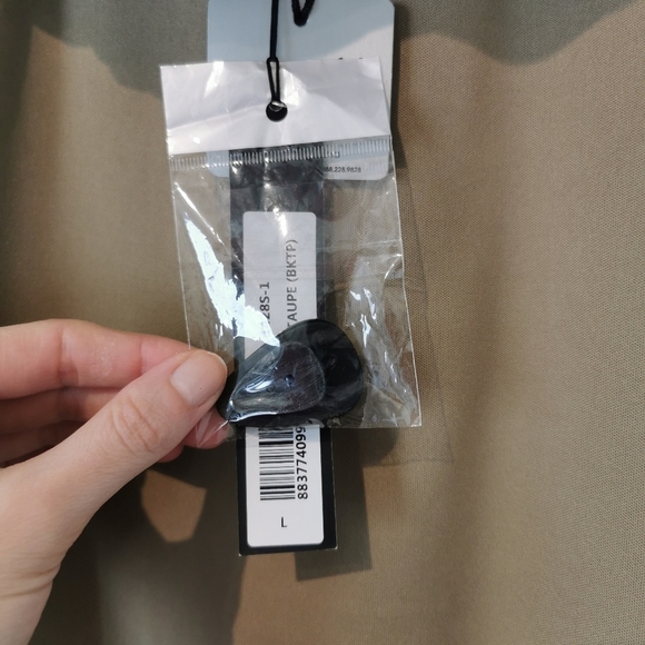 NEW with tags Ubu reversible rain jacket black and neutral with pink accents - Picture 15 of 16